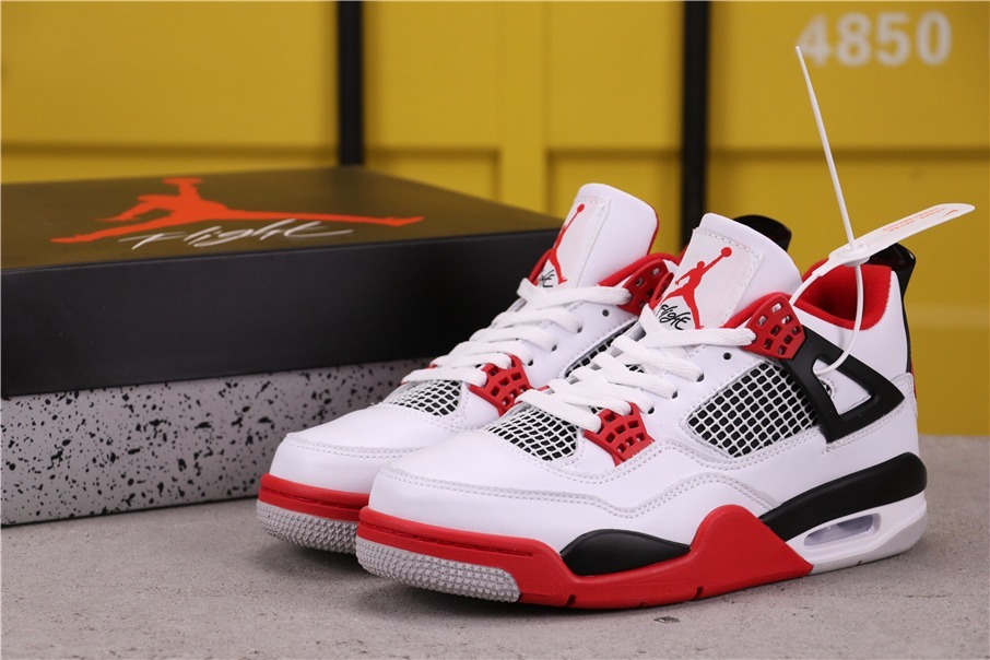 Air Jordan 4 Fearless [308497-160]