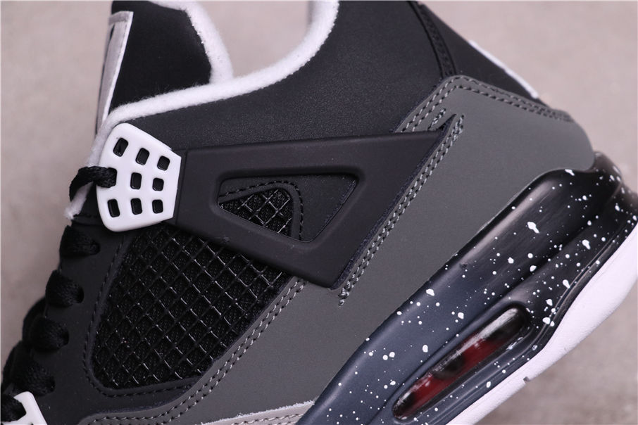 Air Jordan 4 [626969-030]