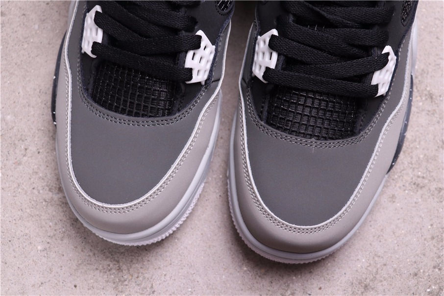 Air Jordan 4 [626969-030]