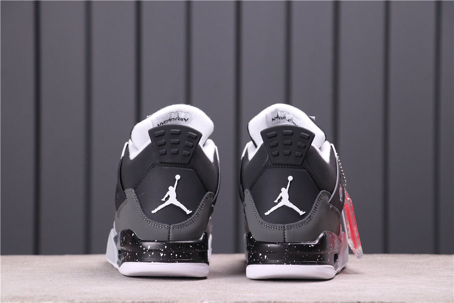 Air Jordan 4 [626969-030]