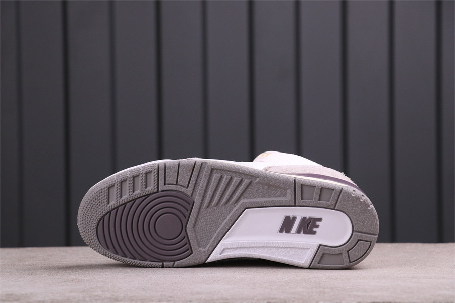 Fragment Design x Air Jordan 3 [DH3434-110]