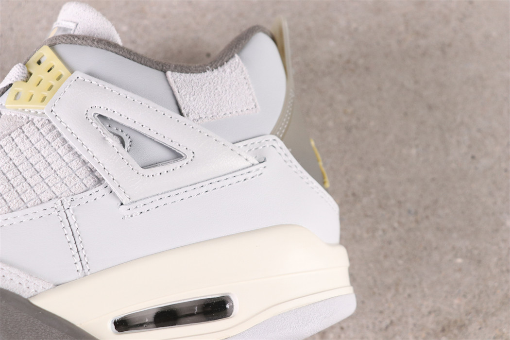 Air Jordan 4 SE Craft Photon Dust [DV3742-021]