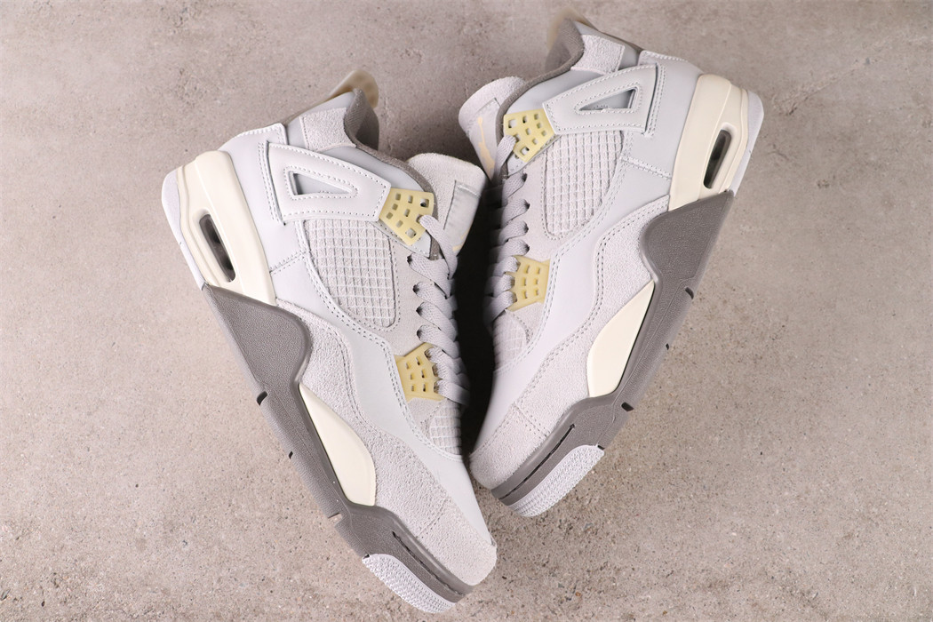 Air Jordan 4 SE Craft Photon Dust [DV3742-021]