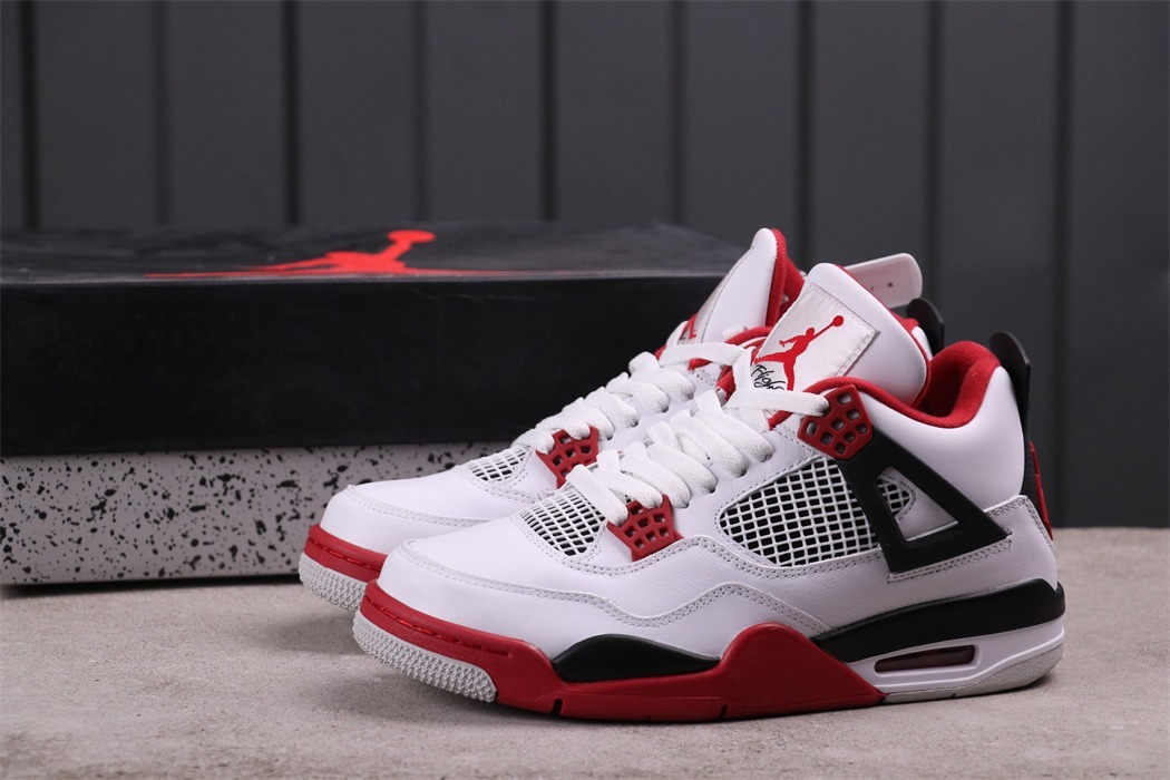 Air Jordan 4 Retro [DC7770-160]