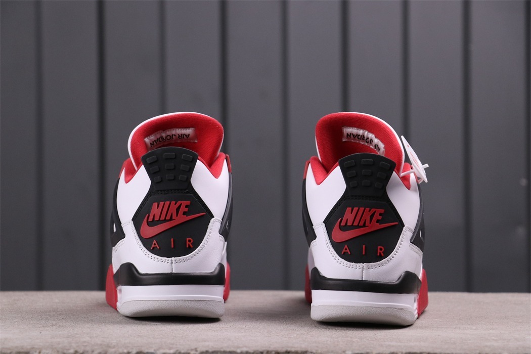 Air Jordan 4 Retro [DC7770-160]
