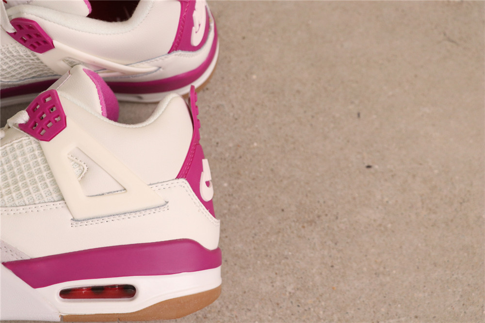 US$35 Nike SB x Jordan Air Jordan 4 DR5415-105