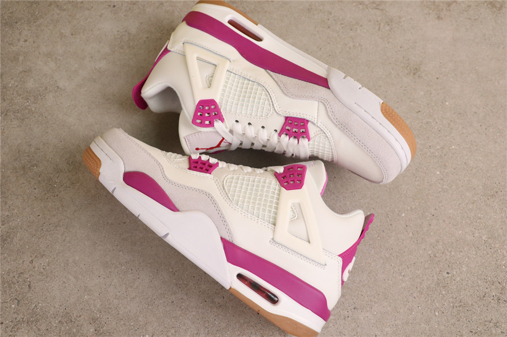 US$35 Nike SB x Jordan Air Jordan 4 DR5415-105
