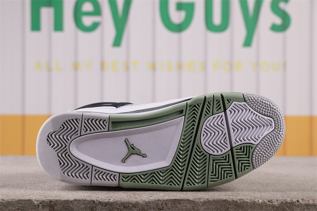Air Jordan 4 Oil Green [AQ9129-103]