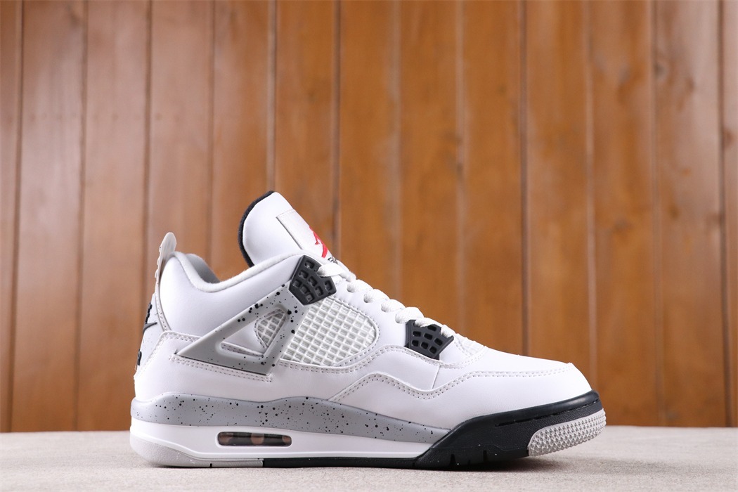 Air Jordan 4 White Cement [840606-192]