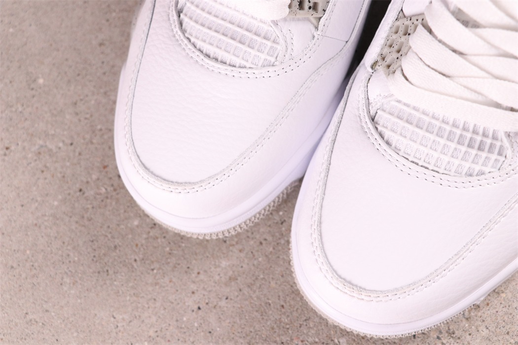 US$49 Air Jordan 4 “White Oreo” CT8527-100Size 36-47.5