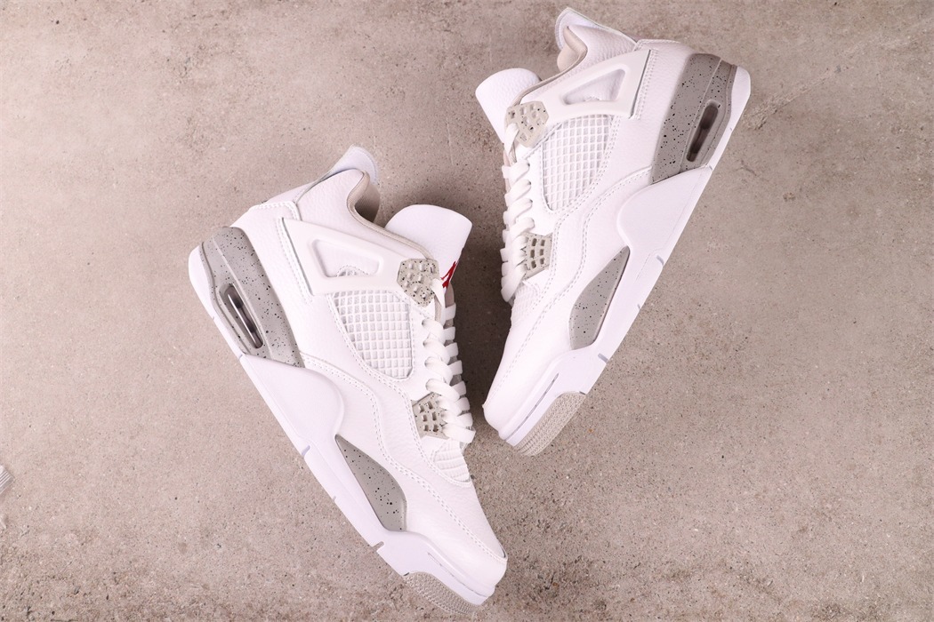 US$49 Air Jordan 4 “White Oreo” CT8527-100Size 36-47.5