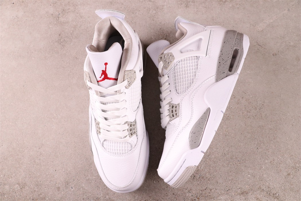 US$49 Air Jordan 4 “White Oreo” CT8527-100Size 36-47.5
