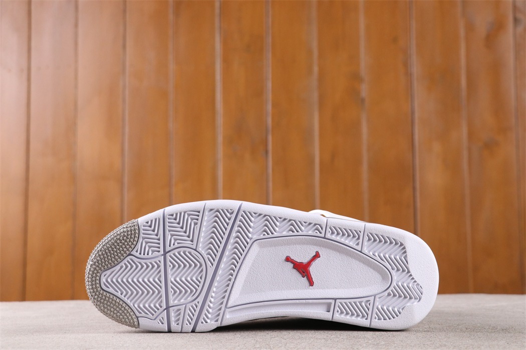 US$49 Air Jordan 4 “White Oreo” CT8527-100Size 36-47.5