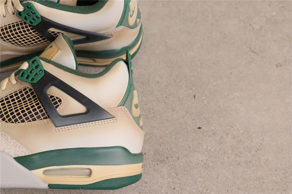 Air Jordan 4 Retro [DC7770-106]