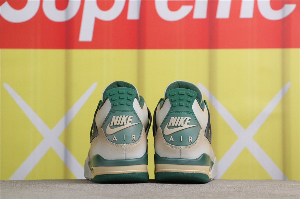 Air Jordan 4 Retro [DC7770-106]