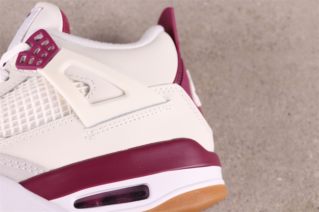 Nike SB x Air Jordan 4 [DR5415-106]