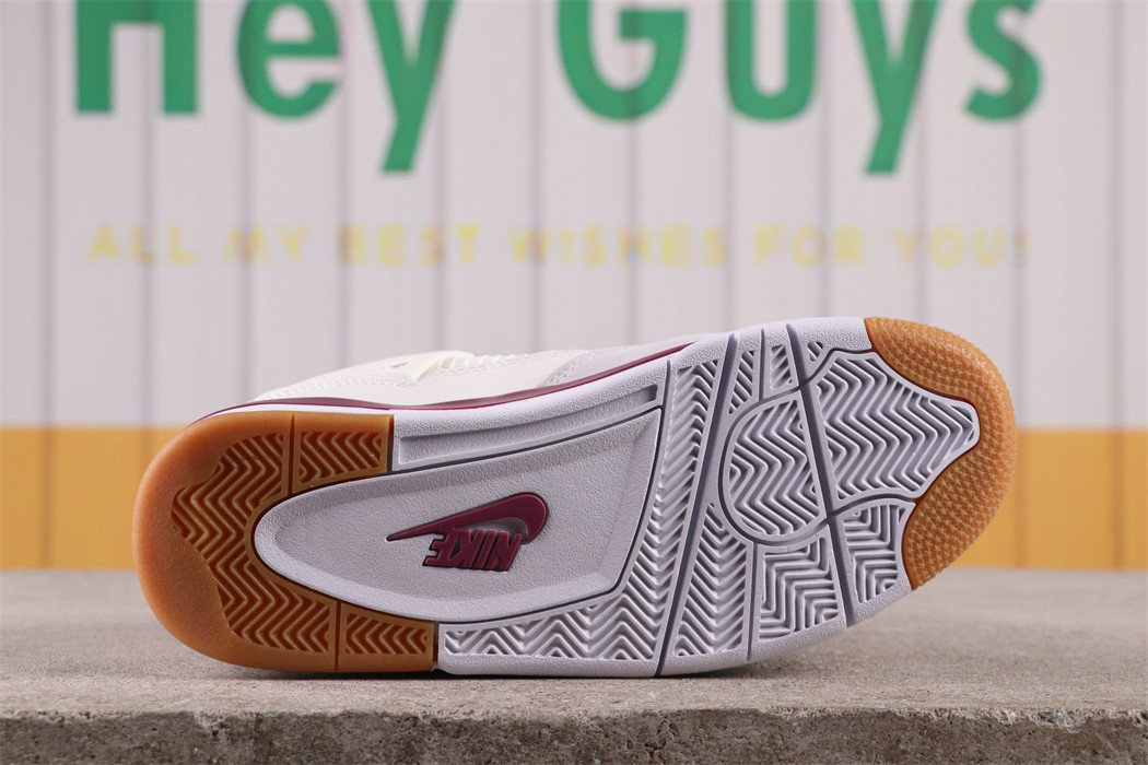 Nike SB x Air Jordan 4 [DR5415-106]