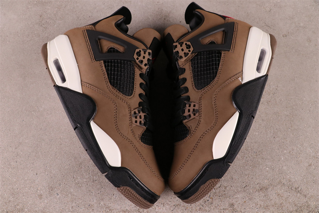 Air Jordan 4 [8823354]