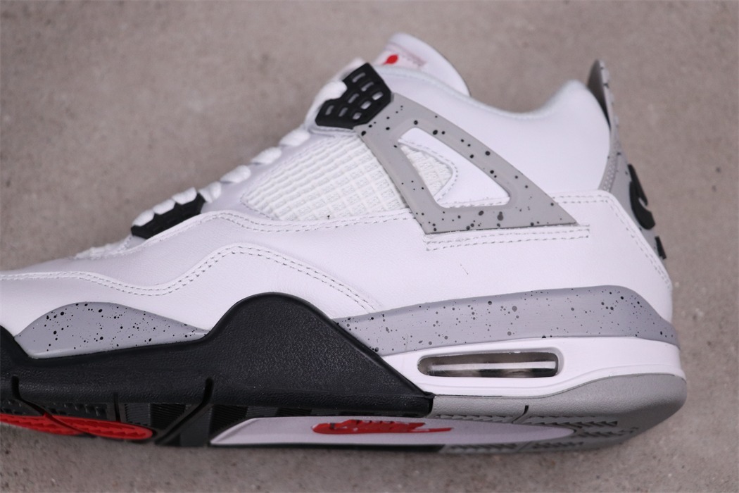 Air Jordan 4 White Cement [840606-192]