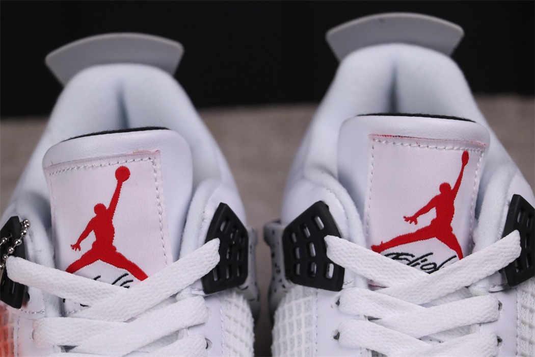 Air Jordan 4 White Cement [840606-192]