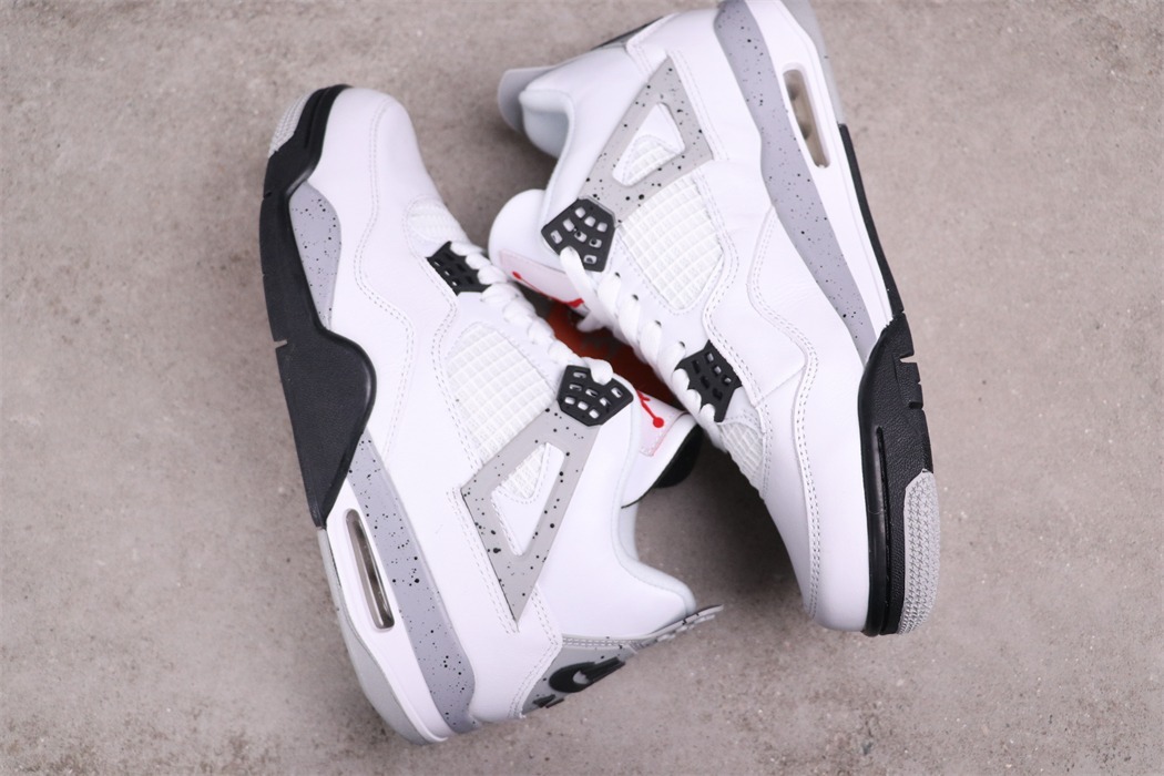 Air Jordan 4 White Cement [840606-192]