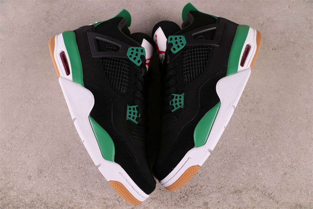 Nike SB x Air Jordan 4 [DR5415-030]