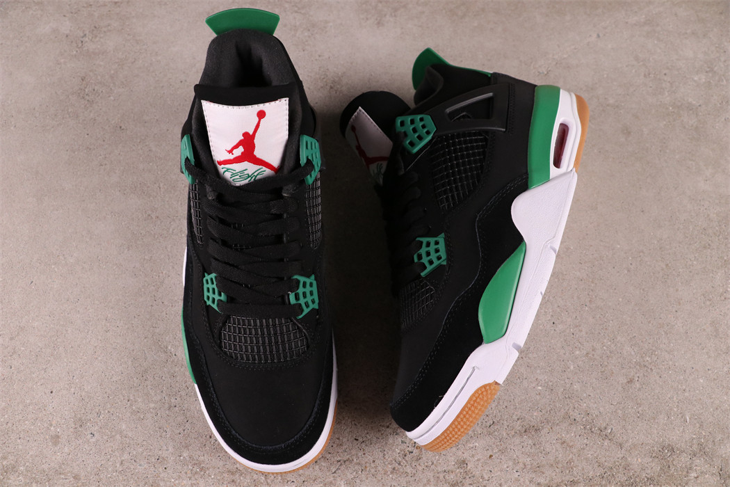 Nike SB x Air Jordan 4 [DR5415-030]