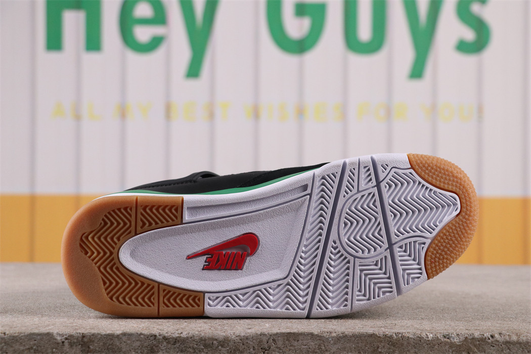 Nike SB x Air Jordan 4 [DR5415-030]