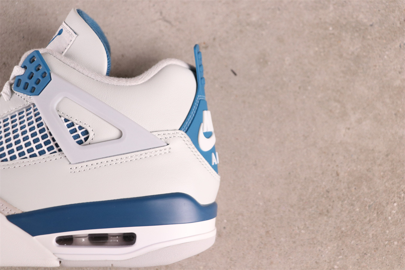 Air Jordan 4 Retro OG Military Blue [FV5029-141]