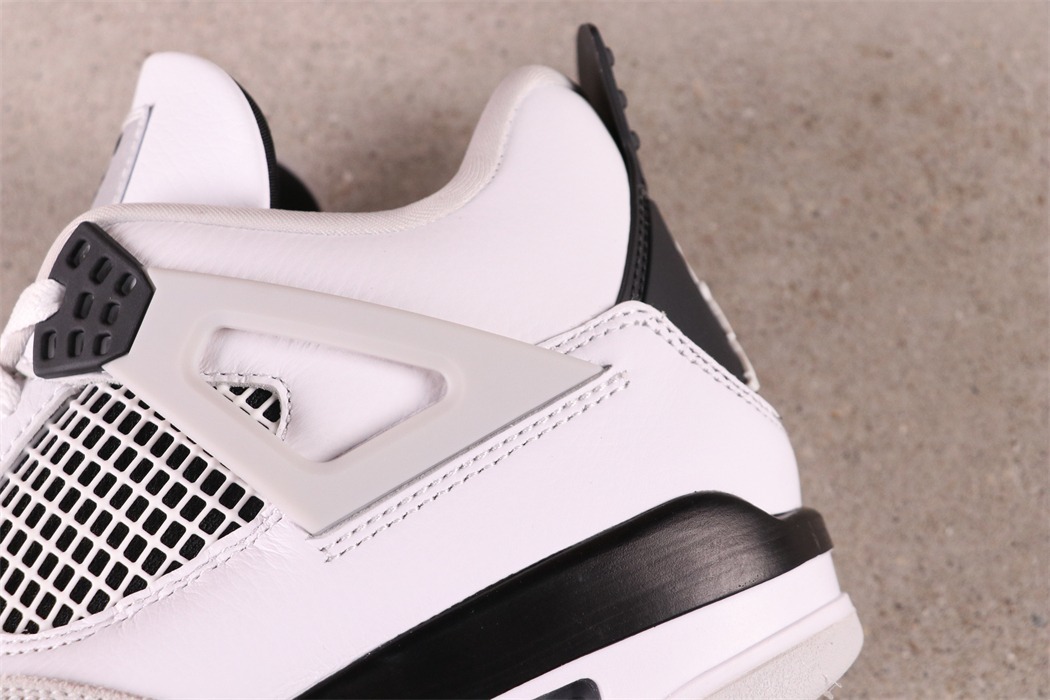 US$93 Air Jordan 4 “Military Black”DH6927-111Size 40-47.5