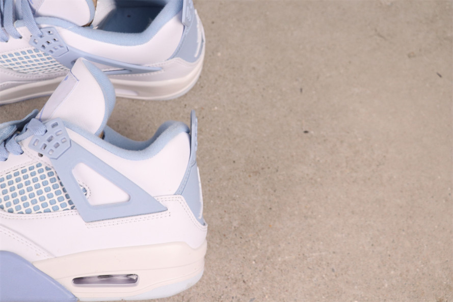 Air Jordan 4 WMNS Forget Me Not [HV0823-100]