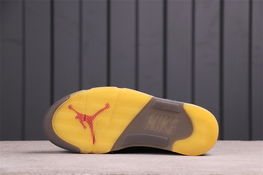 110USD OFF-WHITE x Air Jordan 5 AJ5 CT8480-001 Size 40-47.5 us7-us13 110USD OFF-WHITE x Air Jordan 5 AJ5 CT8480-001 Size 40-47.5 us7-us13