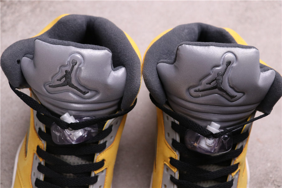 115USD AJ5 AIR JORDAN 5 TOKYO 23 454783-701 Size 40-47