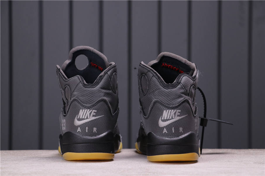 53USD OFF-WHITE x Air Jordan 5 CT8480-001 36-47.5