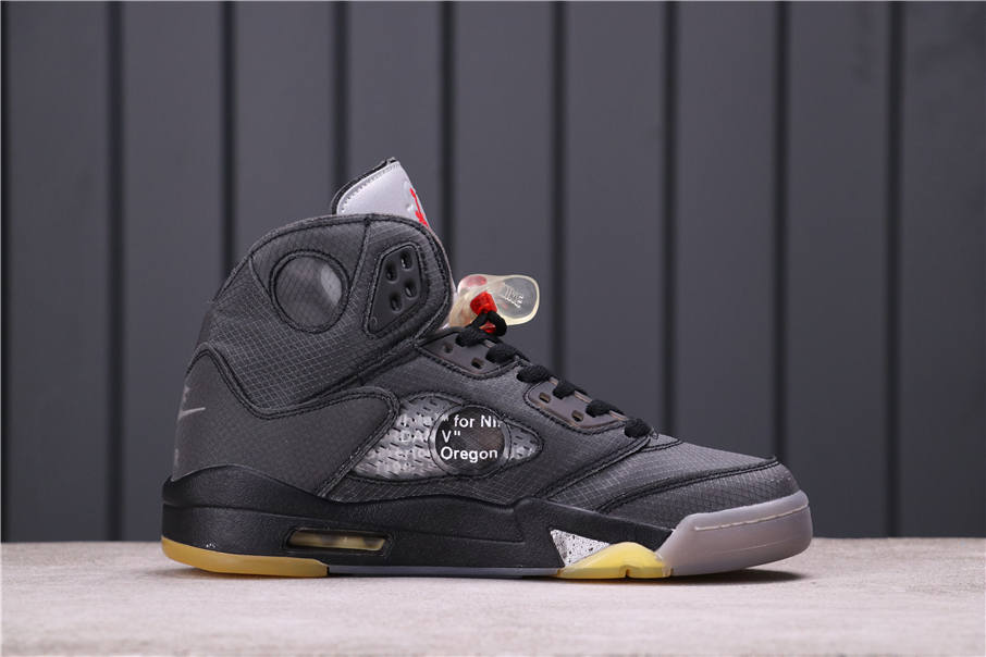 53USD OFF-WHITE x Air Jordan 5 CT8480-001 36-47.5