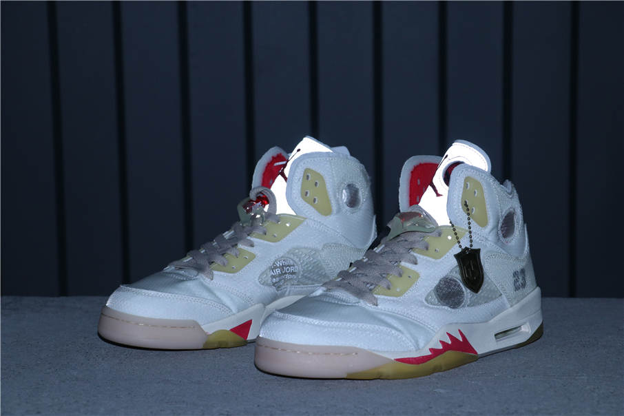 58USD Air Jordan 5 SP MichiganCT8480-100 40-46