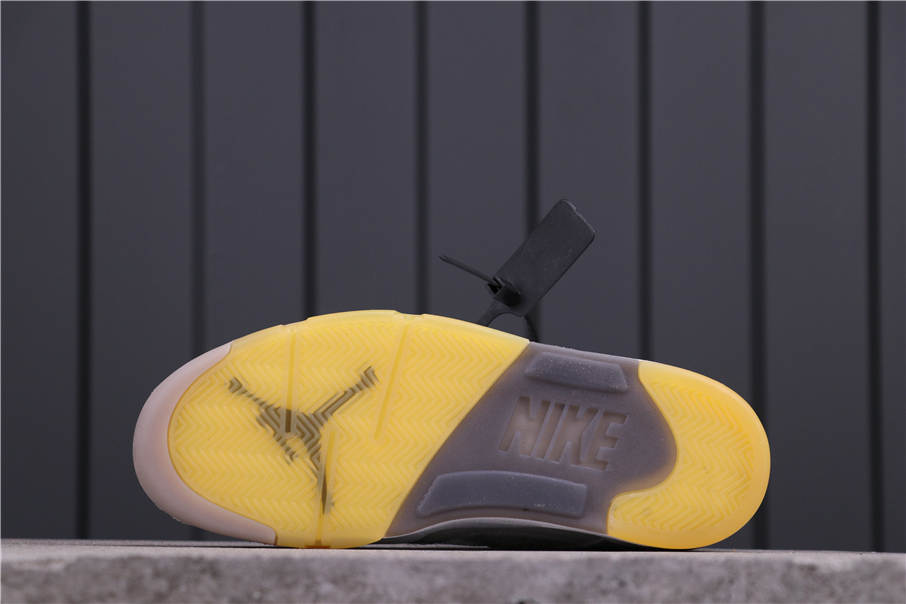58USD OFF-WHITE X Air Jordan 5 CT8480-105 40-46