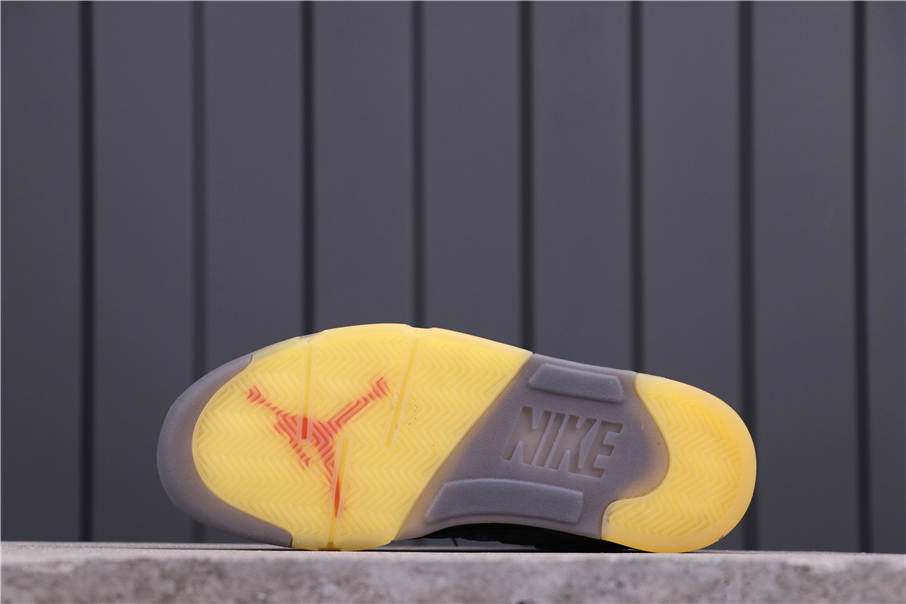 58USD OFF-WHITE x Air Jordan 5 CT8480-001 40-46