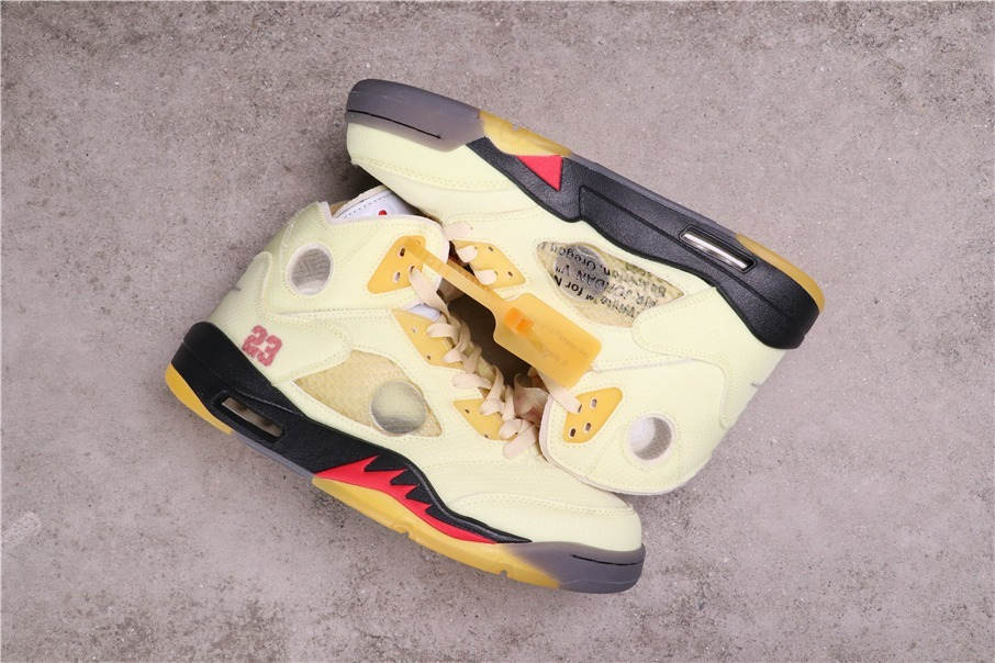 62USD OFF-WHITE x Air Jordan 5 “Sail”DH8565-100 40-46