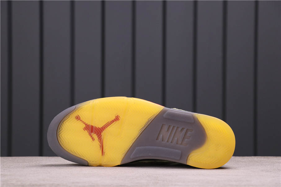 62USD OFF-WHITE x Air Jordan 5 “Sail”DH8565-100 40-46
