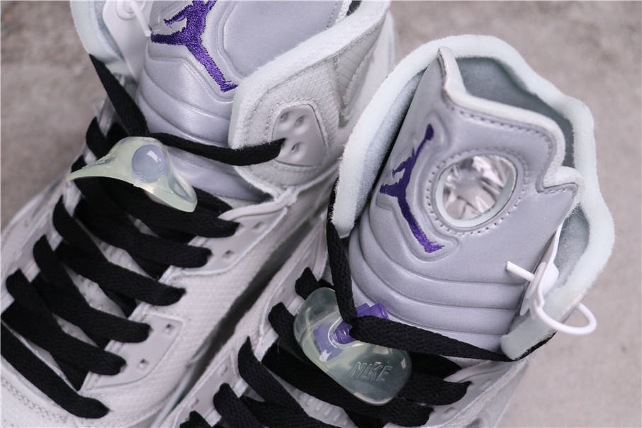 OFF-WHITE x Air Jordan 5 SP CT8480-105