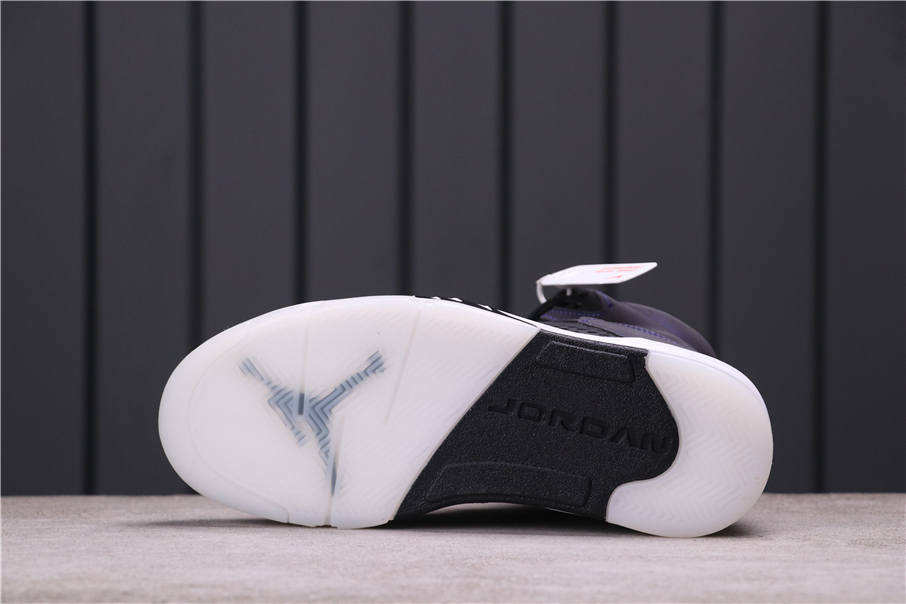 Air Jordan 5 WMNS Oil Grey CD2722-001