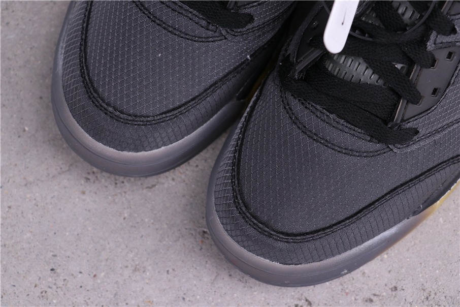 OFF-WHITE x Air Jordan 5 CT8480-001