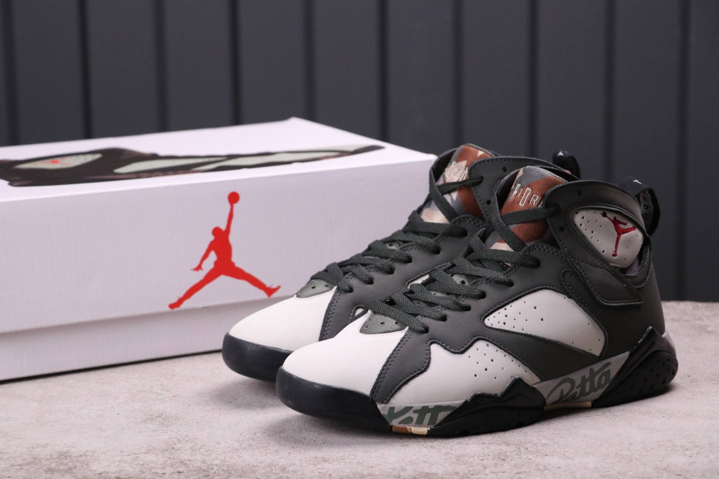 53USD Patta x Air Jordan 7 OG SP AT3375-100 40-47.5