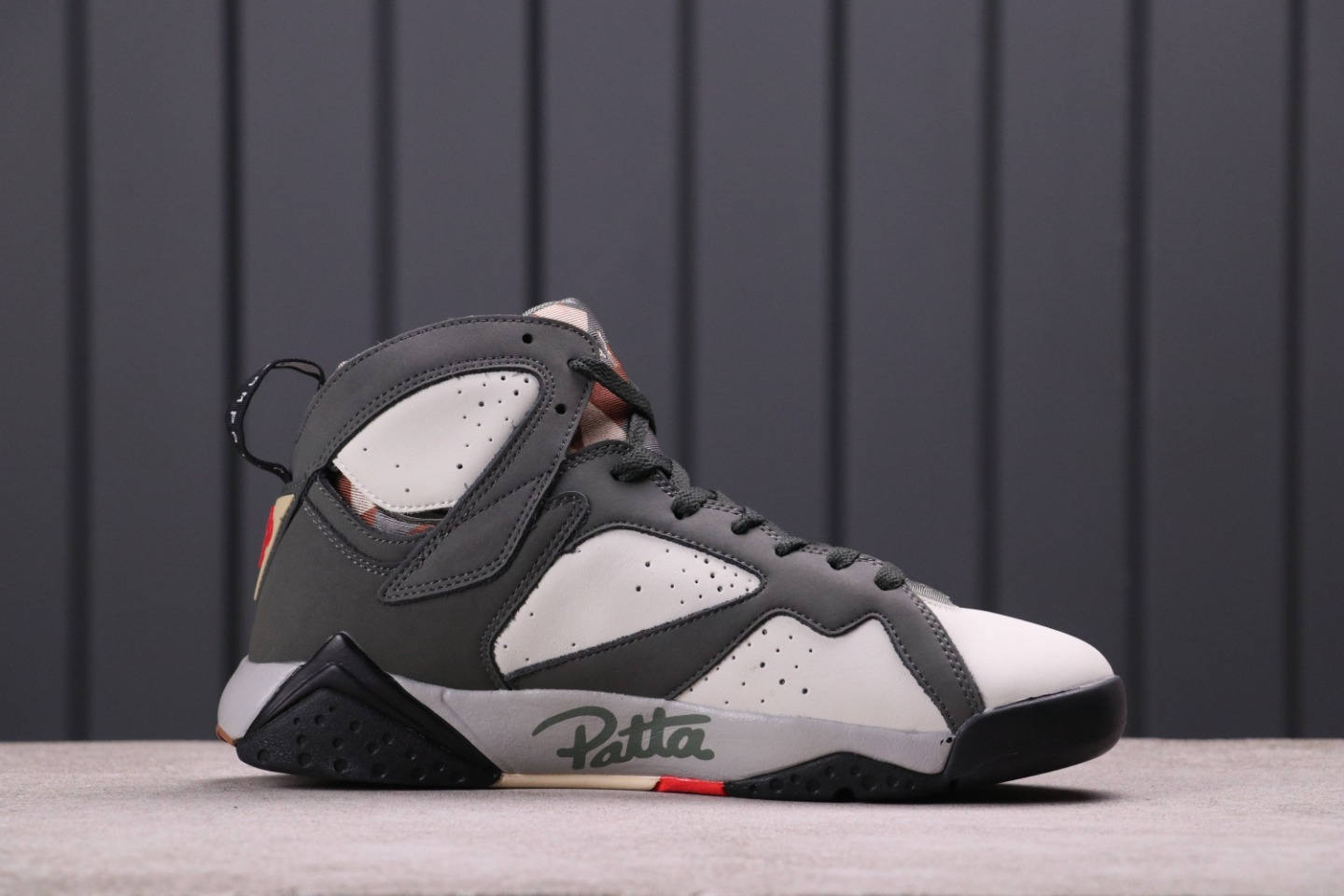 53USD Patta x Air Jordan 7 OG SP AT3375-100 40-47.5